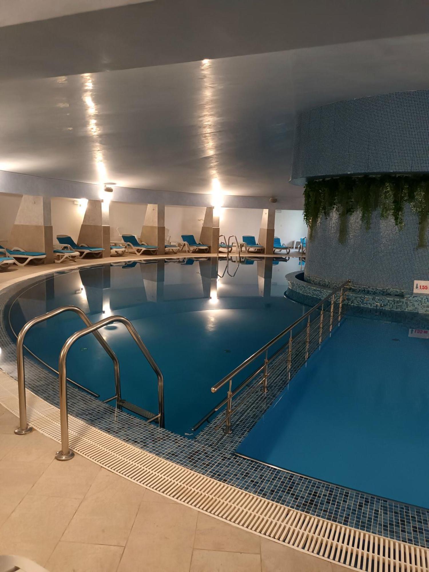 Condor Resort Dulcesti Luaran gambar