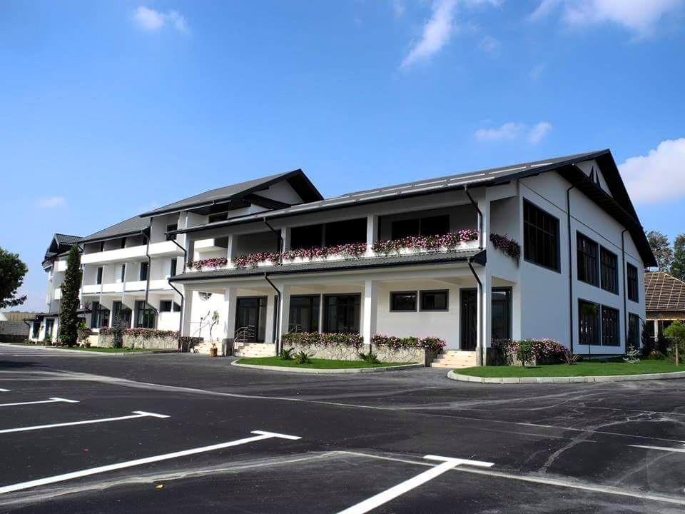 Condor Resort Dulcesti Luaran gambar